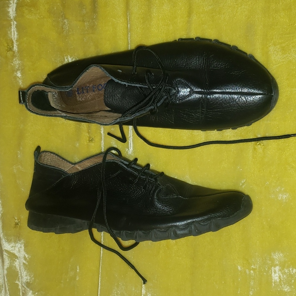 Lit foot shoes size 36 US size 6
